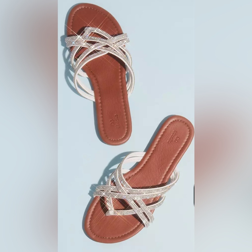 3/15$ 🛍️ David’s Bridal Pave Crystal Strappy Thong Slide Sandals